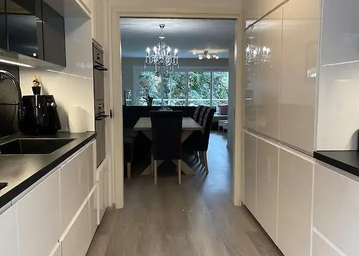 Privat Rom Med Dobbeltseng Sentralt Pa Grunerlokka Homestay szállás Oslo